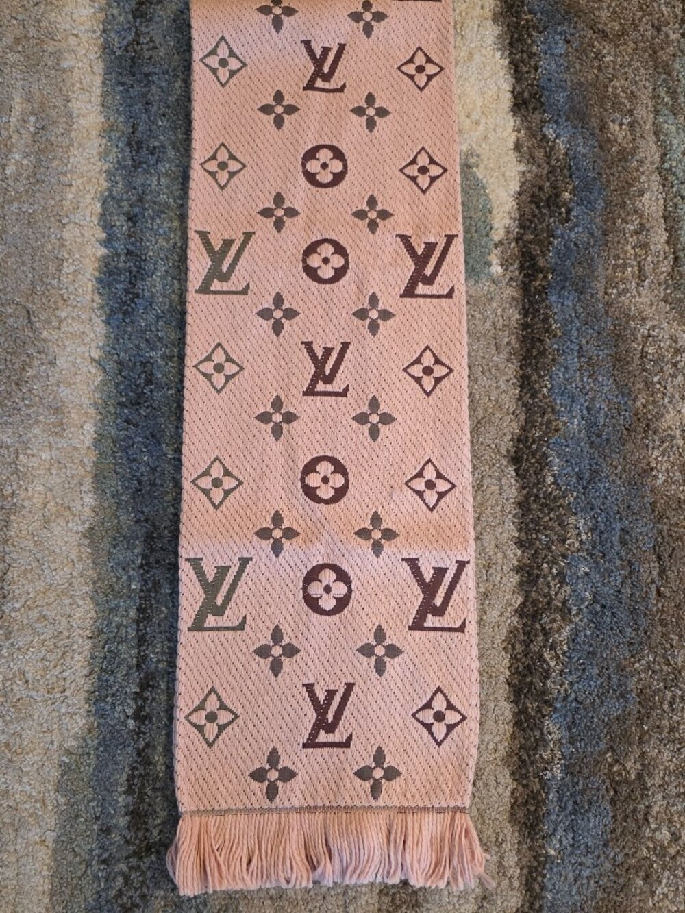 Unknown source; beautiful scarf